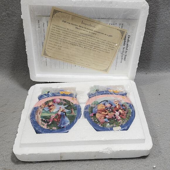 SWEET PURSUITS & A FLOWERFUL PRESENT FOR MOTHERS DAY Ornaments Pooh's Honeypot - Picture 10 of 12